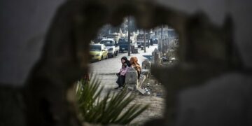 صرخات لينا وعائشة و”اغتيال هبة”.. واقع المرأة السورية في يومها العالمي