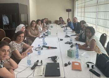 اللوبي النسوي السوري يشارك في لقاء مع المبعوث الأممي إلى سوريا: دعوة واضحة لتعزيز حقوق الإنسان والعدالة والمشاركة النسائية